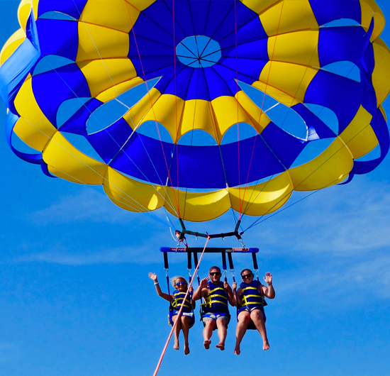 Roatan Parasailing, West Tour & Shuttle